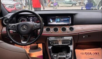 
									2017 Benz E300 4matic full								