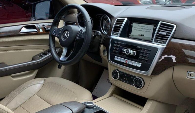 
								2015 Benz MLE350 full									